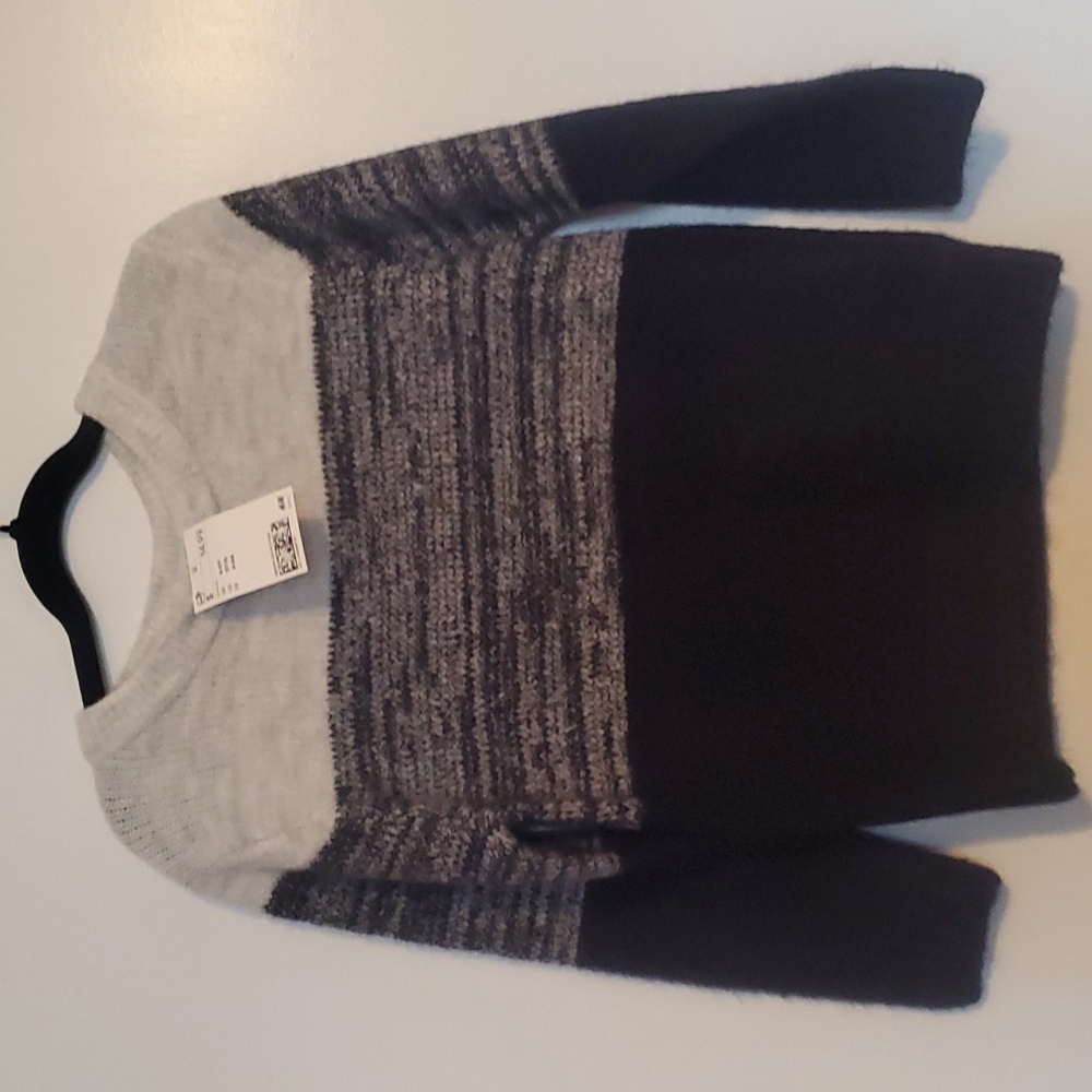 Boys H&M Sweater size 4-6